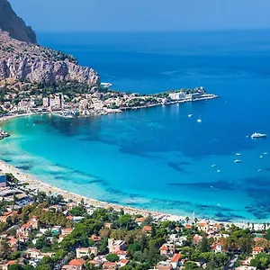 https://casa-marea-mondello.sicilyhotelsitaly.net